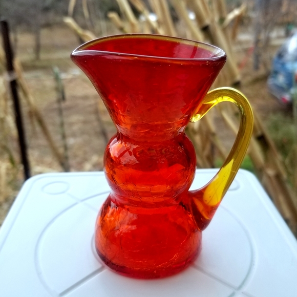 Vintage miniature handblown crackled glass vase pitcher brigh orange with amber - Picture 12 of 12